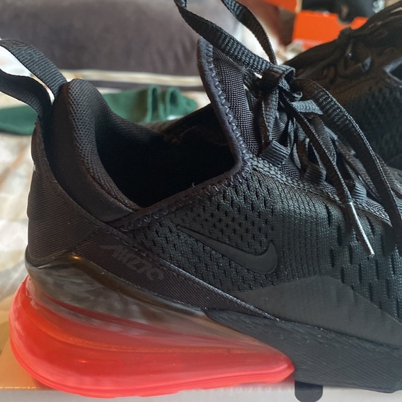 Air Max 270 boys 6/wmn 7.5 like new - Picture 10 of 10